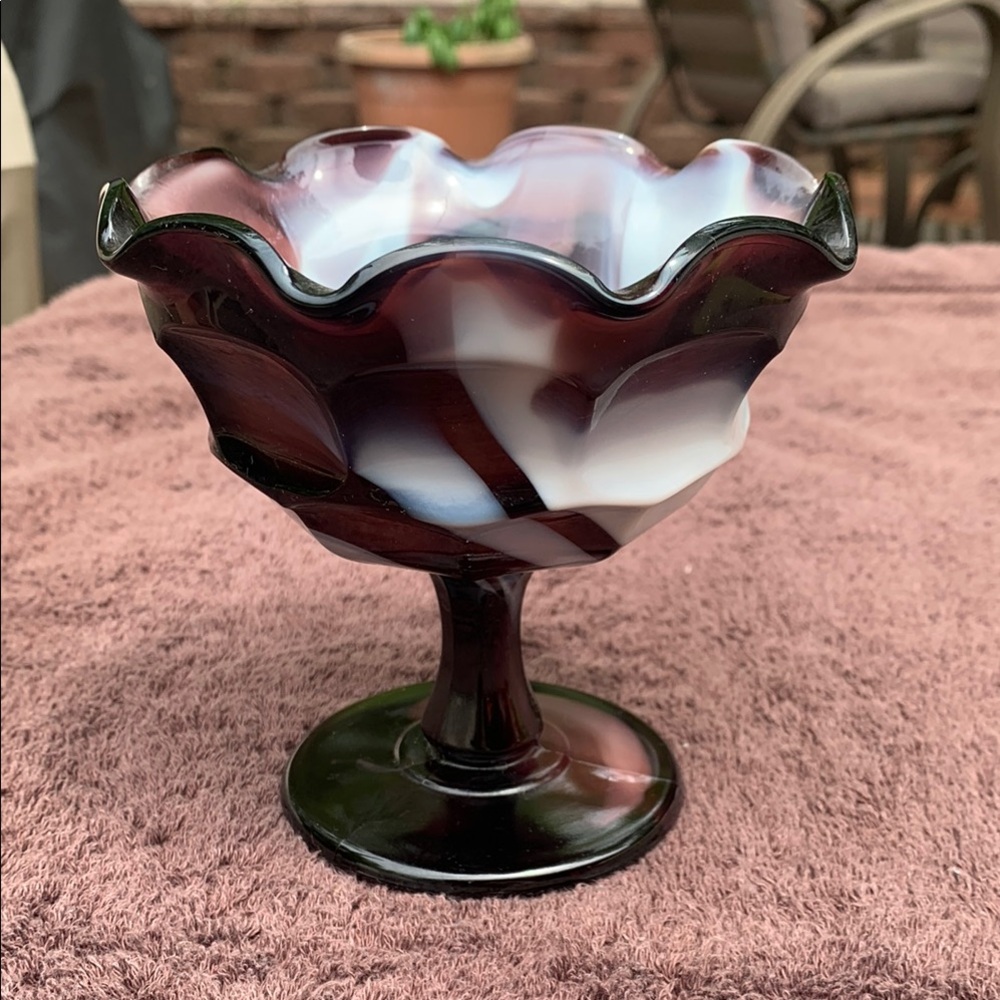 Vintage Swirled Westmoreland milk Glass Compote dish